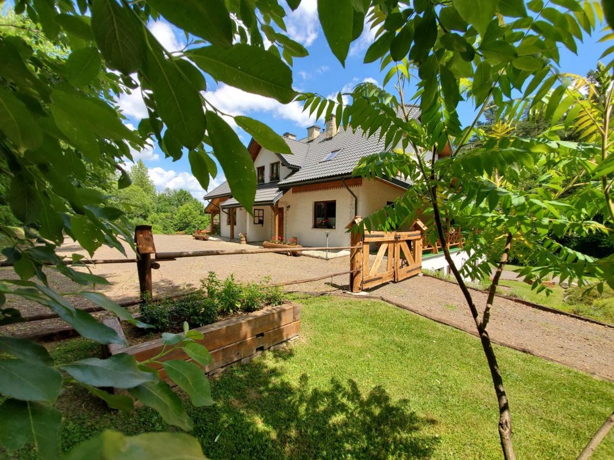 Zagroda Berezanka Polanczyk Exterior photo